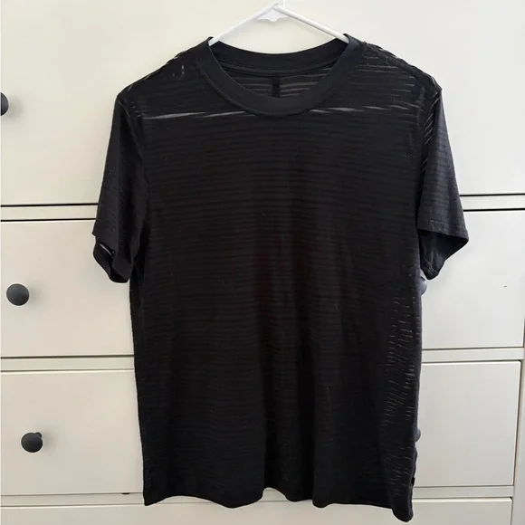 LULULEMON all yours boyfriend tee stripe black size 2/4 - Picture 4 of 8